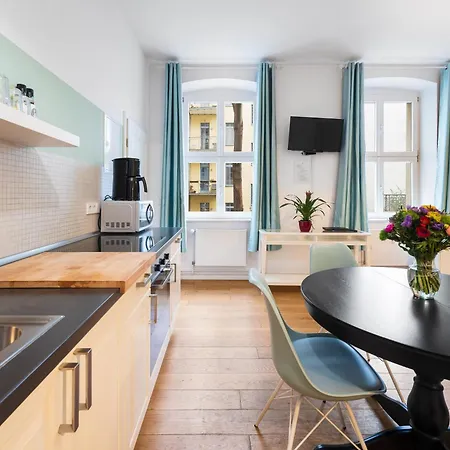 Downtown Apartments Torstr, 4 Unique Units From 1-3 Bedrooms Apartment Berlin