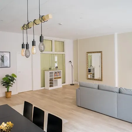 Spacious Family With 2 Bedrooms Berlin