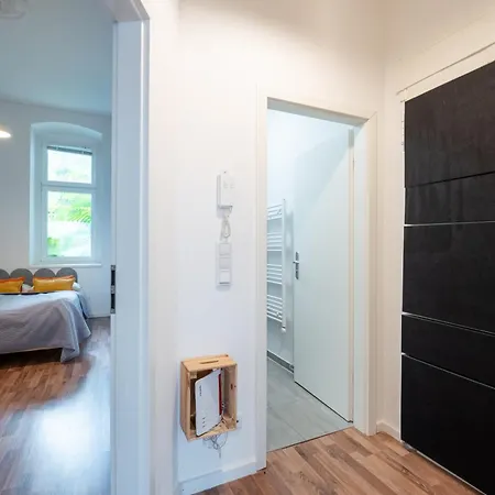 Lejlighed Modern, Flat With Workspace Berlin