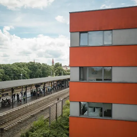 Apartmenthaus Neukoelln * Berlin