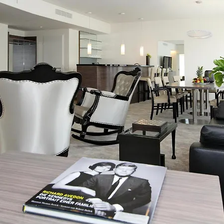 Szálloda Arcotel John F 4*