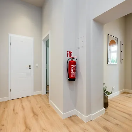 Luxurioese Design Apartments Mit Je 3 Schlafzimmern Διαμέρισμα