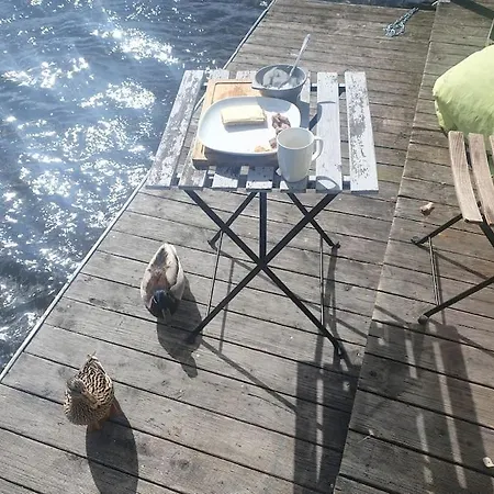 Hotel na wodzie Mitten Im Wasser - Romantische Erholung In