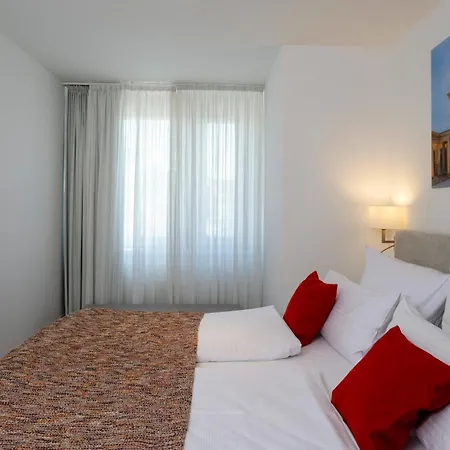 Hotel Aquino Berlin Hotel 3*