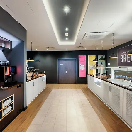 柏林城南阿兹姆酒店