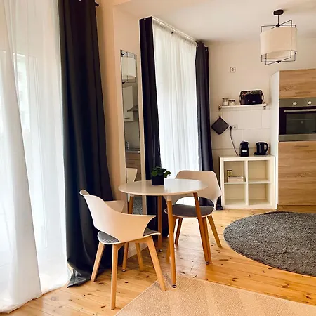 Dene Living מלון דירות *