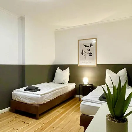מלון דירות Dene Living *