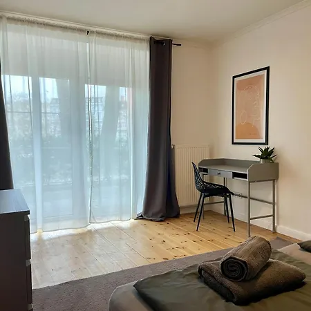 Dene Living מלון דירות