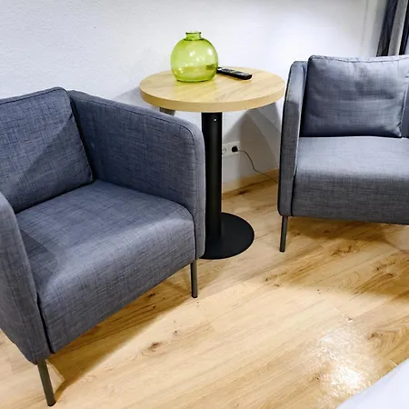 Apartment Ground-floor For 2 People Near Mauer Park *
