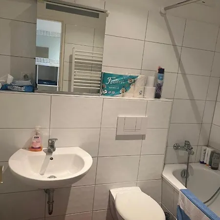 דירה Schoene Ruhige Gesamte Moeblierte ברלין