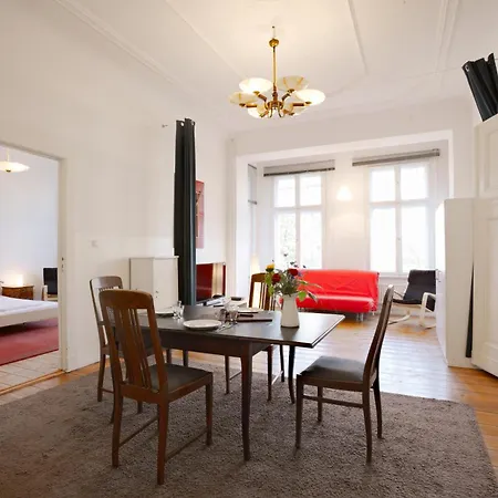 Elegante Altbauwohnung 柏林