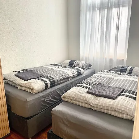 Apartment Sehr Zentrale Fuer Bis Zu 6 Gaeste - Nah Gelegen Zum Kurfuerstendamm, Potsdamer Platz Und Kreuzberg In 10 Minuten Berlin