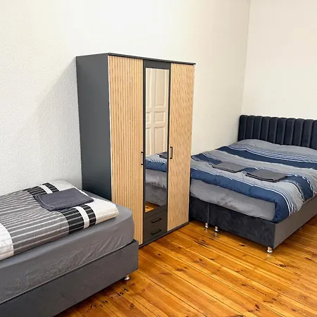 Sehr Zentrale Fuer Bis Zu 6 Gaeste - Nah Gelegen Zum Kurfuerstendamm, Potsdamer Platz Und Kreuzberg In 10 Minuten Apartment Berlin