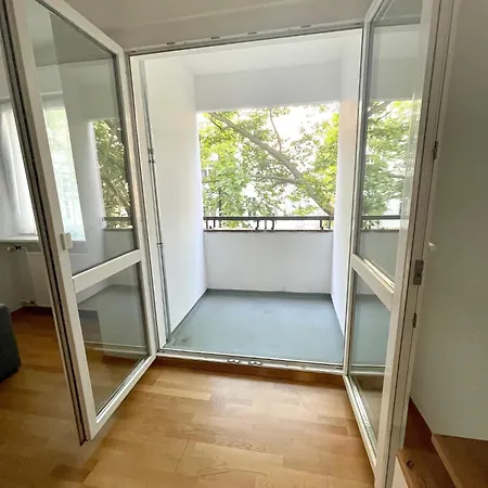 Grosses 3 Bis Zu 9 Personen Zentral Am Kudamm Apartment Berlin