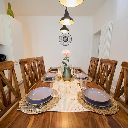 Appartement Loftly Kant99 - Zentral - 90m2 - Self Check-in - 300 Mbit Berlijn