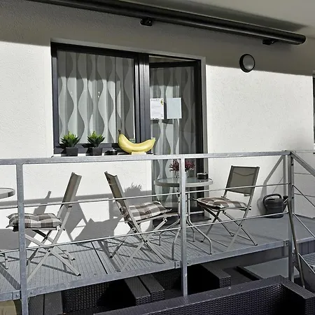Bananas Hotel And Guesthouse Berlin *