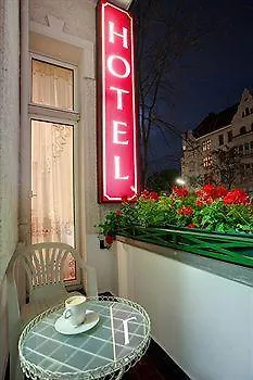 게스트하우스 Hotel-pension Am Savignyplatz 2*
