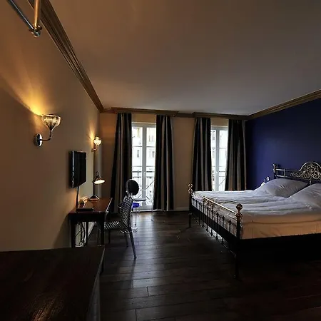 Bob W Mitte Aparthotel 4*