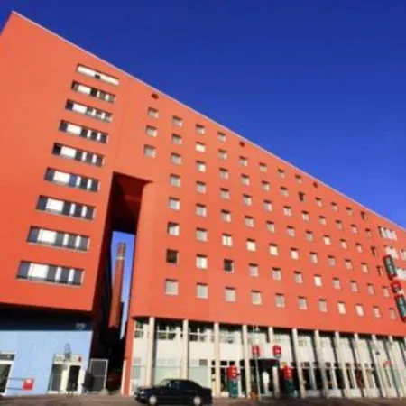 Hotel Me And East Side, By Hyatt Berlim