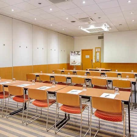 Mercure Airport Tegel Otel 4*