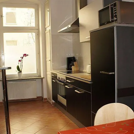 Apartments Emdener Strasse Hotel *