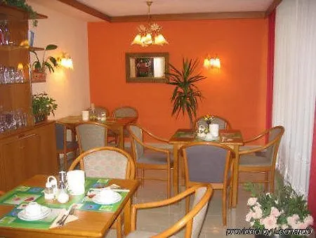 Otel Miles 3*