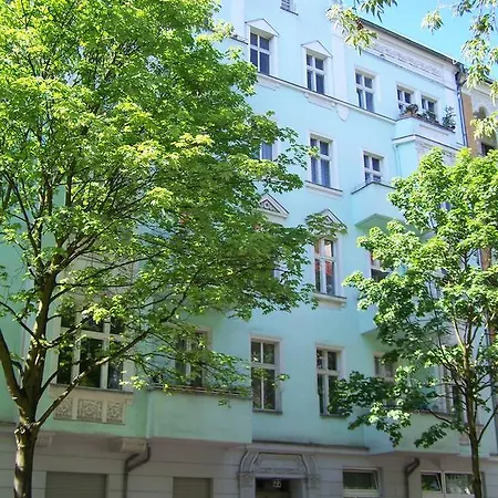 Altbauwohnung Mit 3 Badern Apartment Berlin