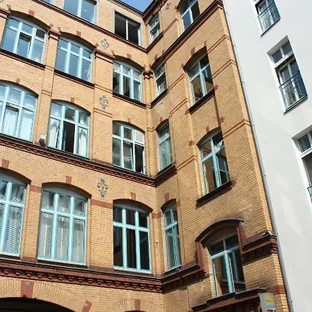 Baxpax Kreuzberg אכסניה