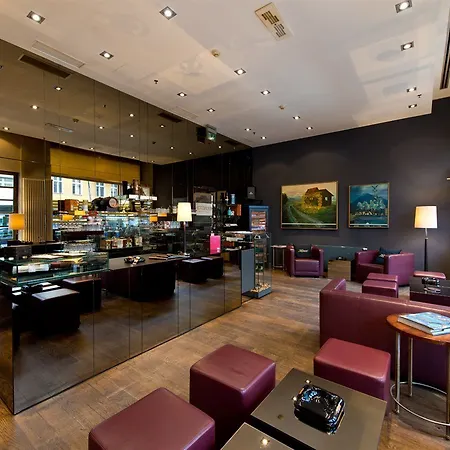 Ellington Hotel