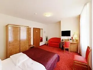 Hotel & Zarenhof Mitte Berlino