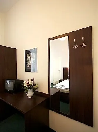 Hotel Arta Lenz 3*
