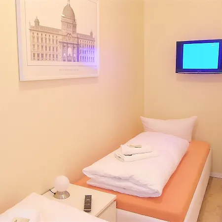City Guesthouse Pension Berlin ברלין