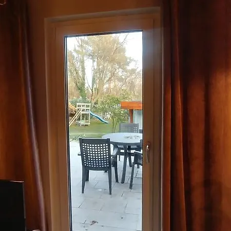 An Der Elsterbruecke אורחן