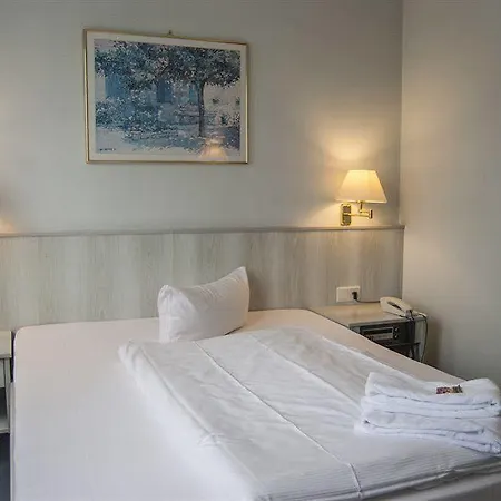 Hotel Alter Markt 3*