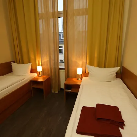 Ai Koenigshof 3* Berlin