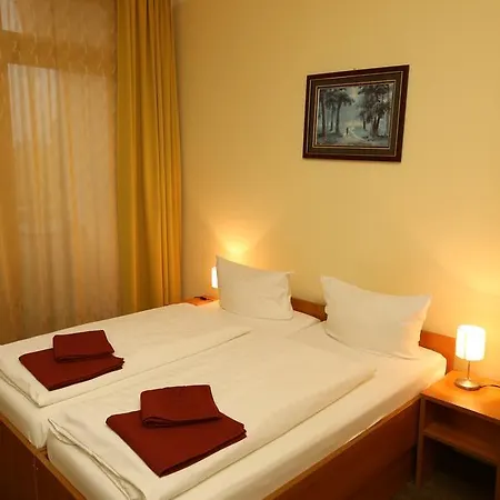 Otel Ai Koenigshof 3*