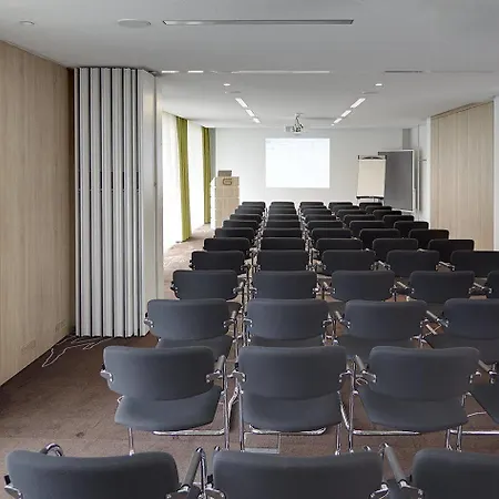 Grimm's Potsdamer Platz Hotel