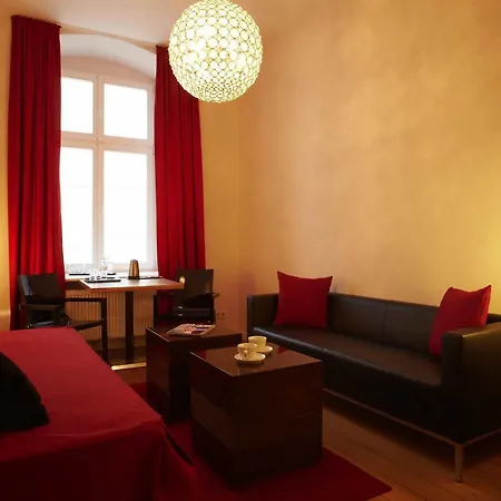 Hotel Adele Am Alex 3*