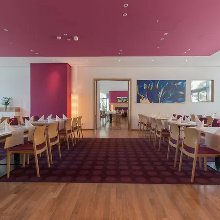 Seminaris Campushotel Hotel 4*