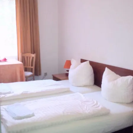 Ξενοδοχείο Maerkischer Hof 3*