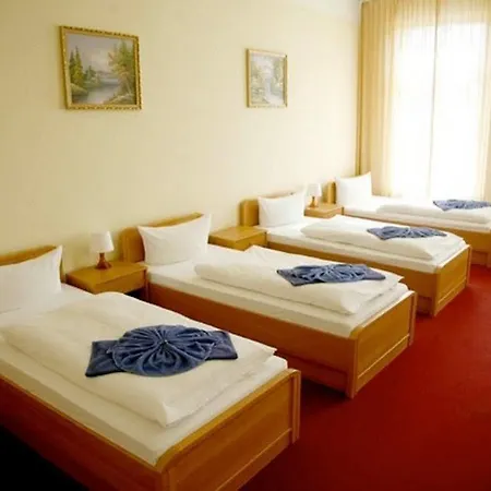 Ai Koenigshof 3* Berlin