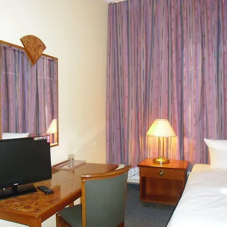 Otel Amadeus