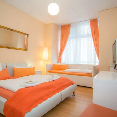 City Guesthouse Pension Berlin 2* ברלין