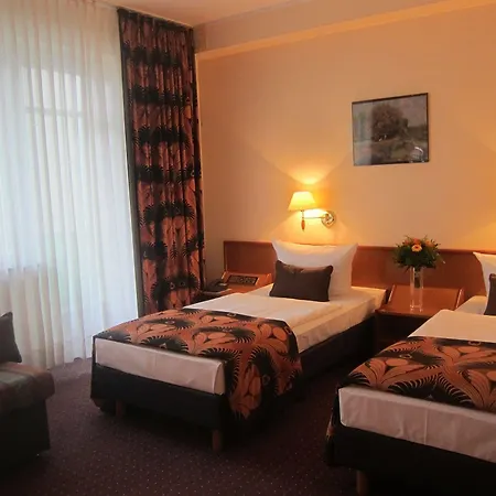 Atrium Hotel 2*