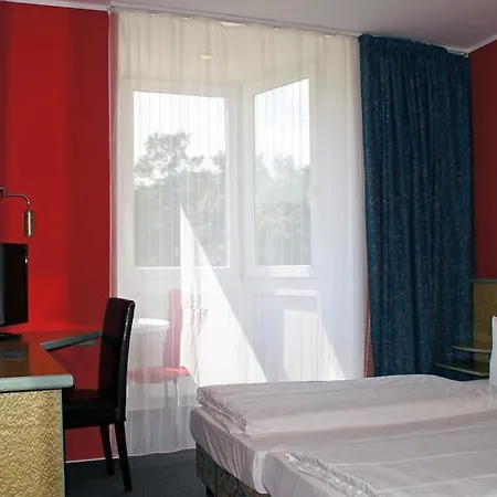 Am Buschkrugpark Otel Berlin