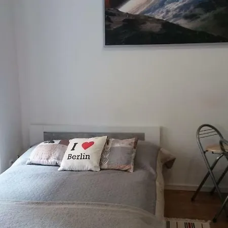 Apartment Ferienwohnung *