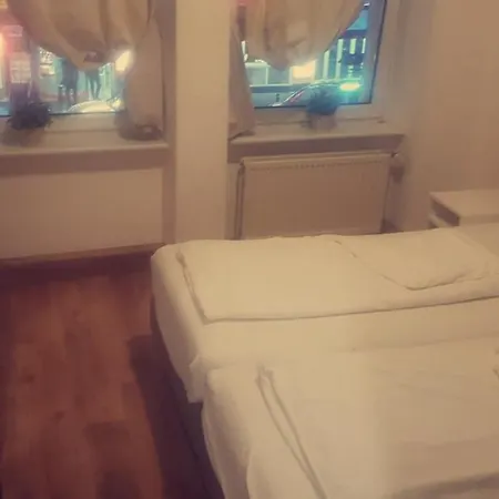 Karl-marx-hostel *