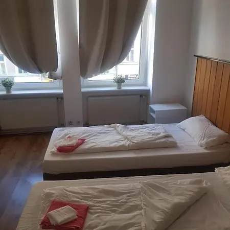 Karl-marx-hostel *