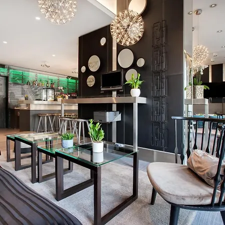 Отель Berlin-alexanderplatz, An Ihg Берлин