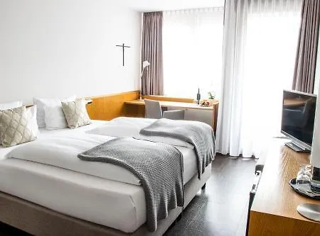 Hotel Aquino Berlin 3*